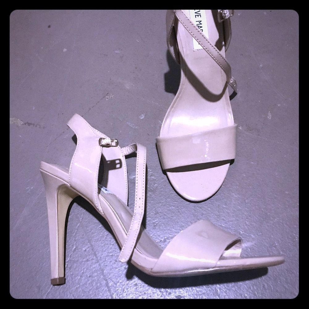 Sandals 👡 for ladies